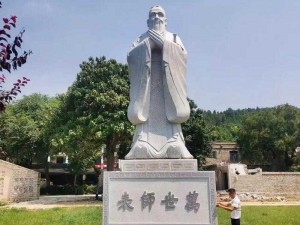 青龙白虎雕像在公共场所的罕见之处——探究暮穴、公堂与街道的异象